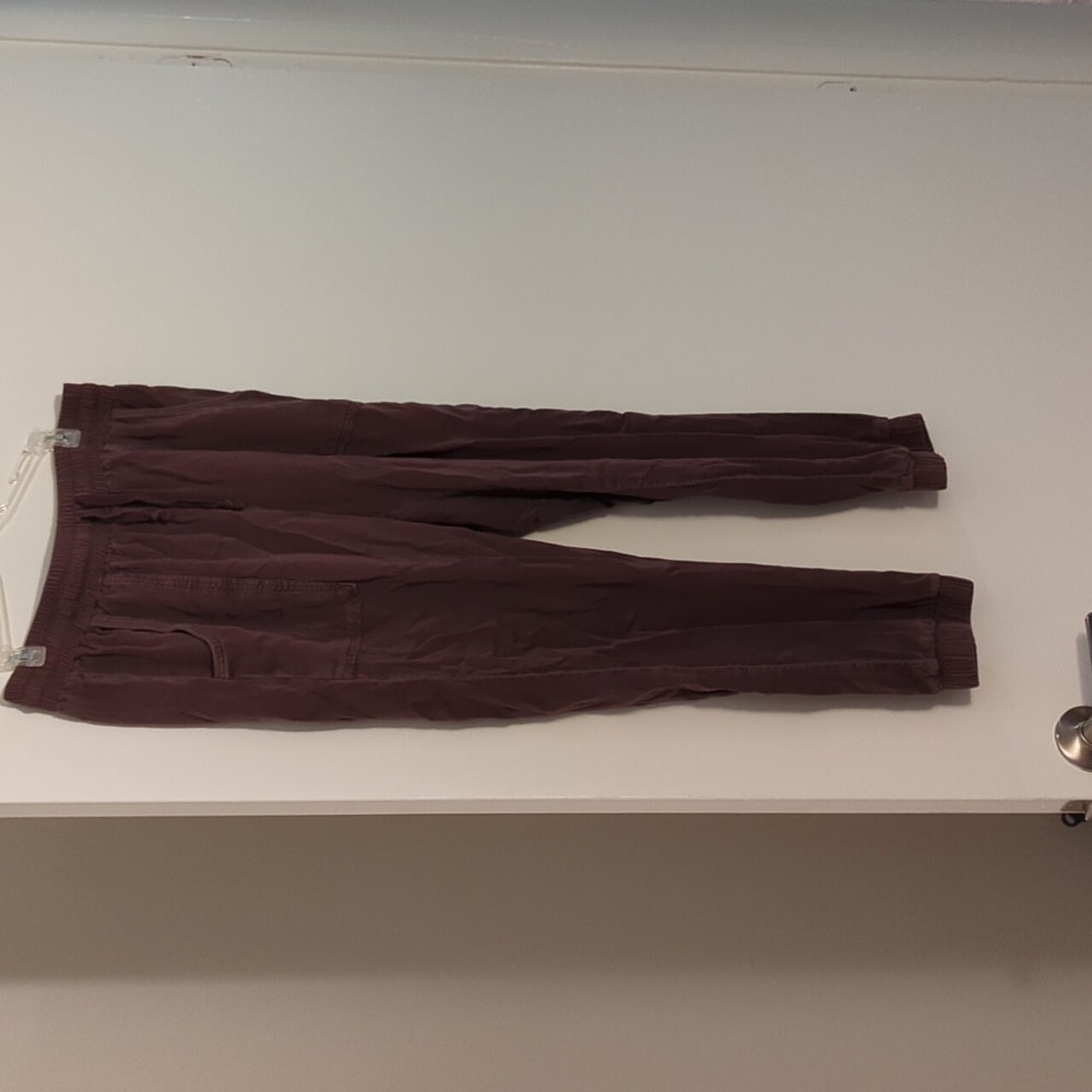 American Eagle women's joggers